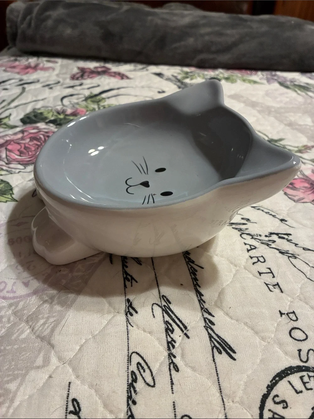 Cute Gray Ceramic Cat Face Bowl for Cats